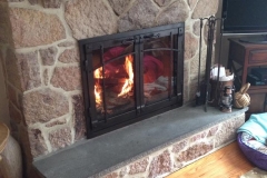 IronhausFireplaceRefaceFestiveMantel